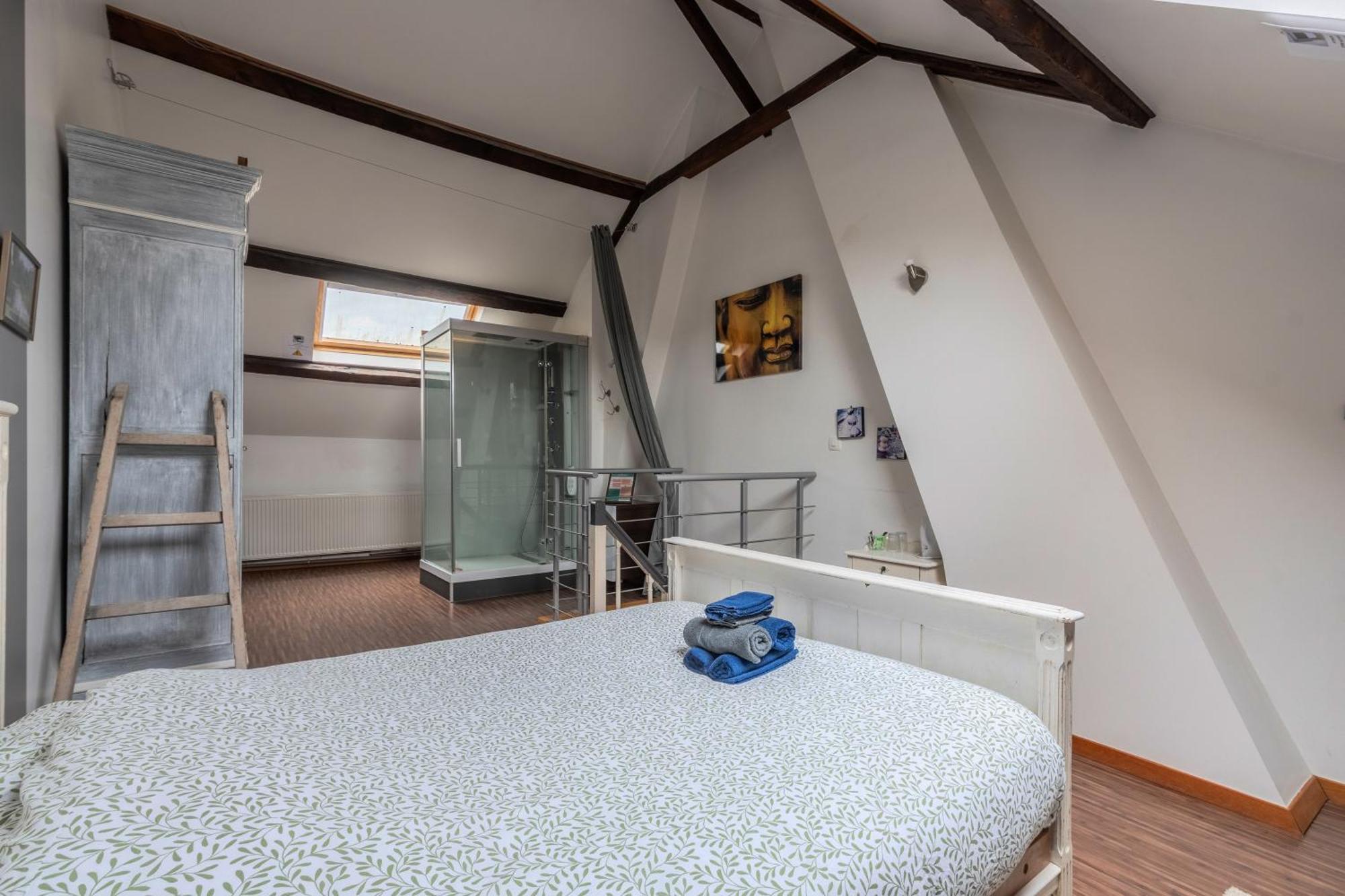 Douai House Hotel Eksteriør billede